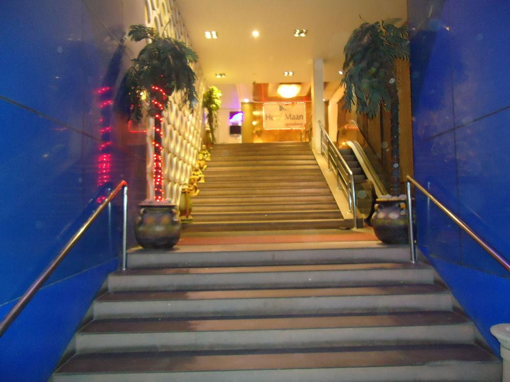 Hotel Maan Residency Satellite Road 아흐메다바드 외부 사진