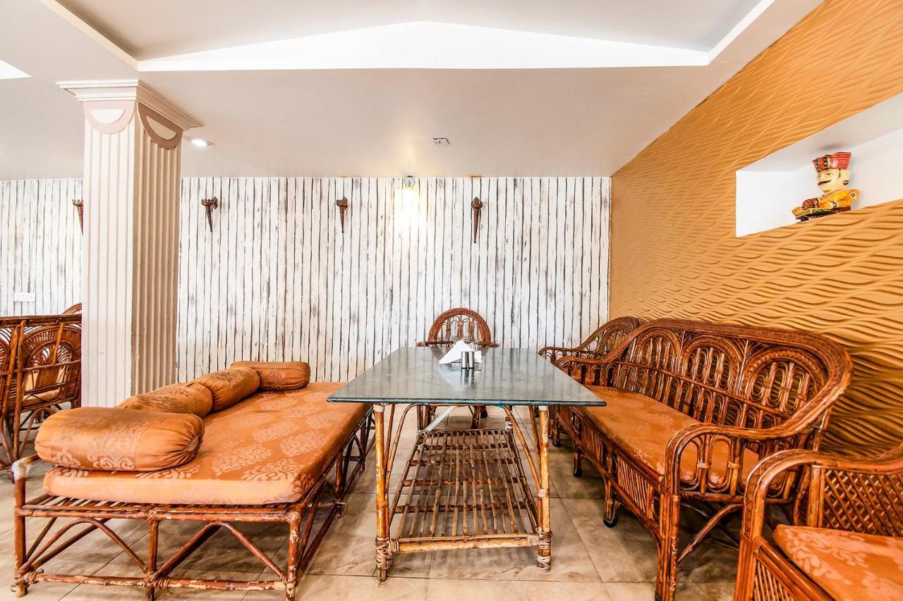 Hotel Maan Residency Satellite Road 아흐메다바드 외부 사진