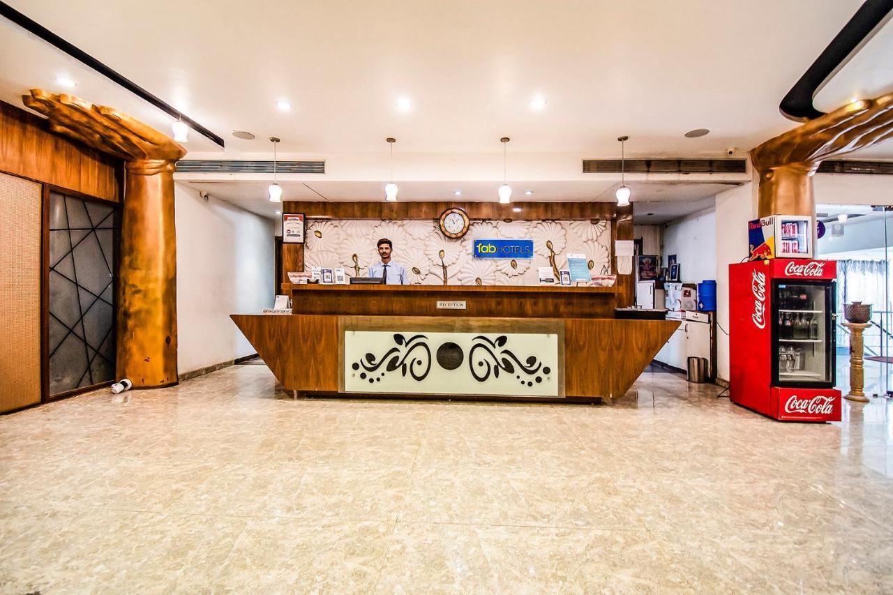Hotel Maan Residency Satellite Road 아흐메다바드 외부 사진