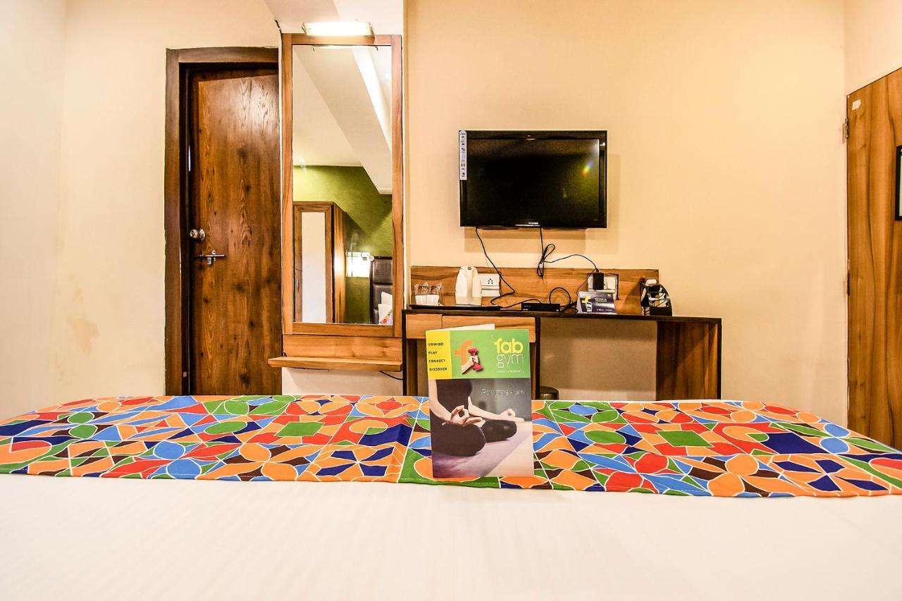 Hotel Maan Residency Satellite Road 아흐메다바드 외부 사진